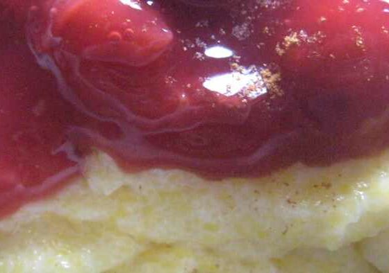 semolina with hot cherries