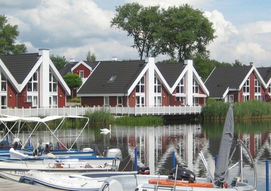 lake side cabins