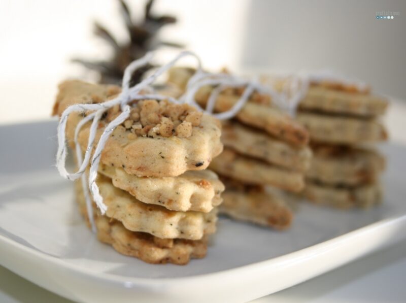 spicy chai cookies