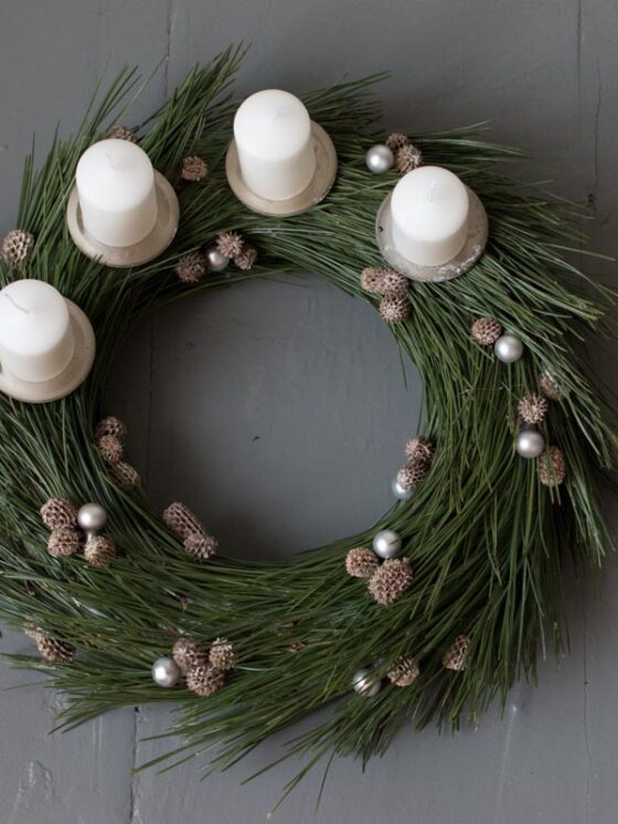 pine needle advent wreath | adventskrank aus nadeln